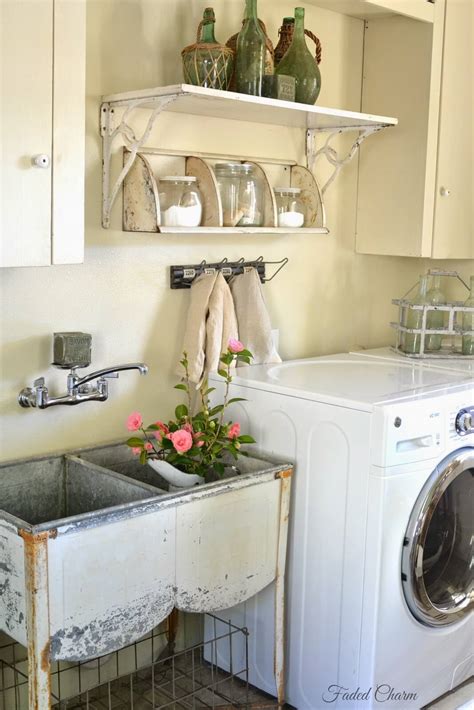 45+ Best Vintage Laundry Room Decor Ideas and Designs for 2021