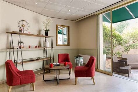 HOTEL LE CARDINAL RUEIL CENTRE (Rueil-Malmaison) - Hotel Reviews ...