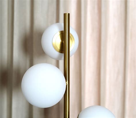 Buy Lurone Luxury Globes Floor Lamp at 35% OFF Online | Wooden Street