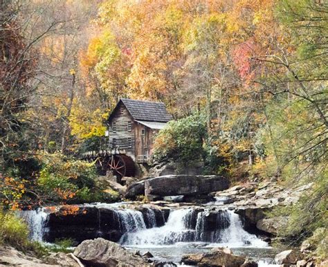 Autumnal Waterfall Tutorial 的图像结果