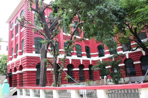 Maulana Azad College