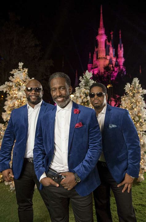 New Kids, Boyz II Men, Paula Abdul are on tour together