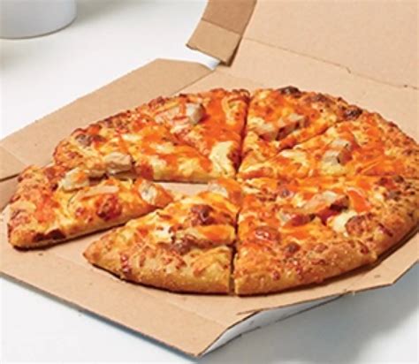 The 7 Domino’s Orders Diners Say are the "Absolute Best"
