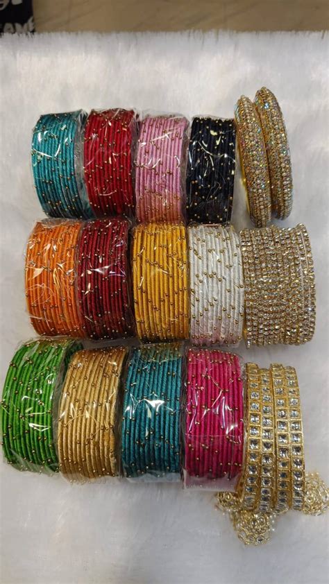 Combo Box With Side Bangles Set 7
