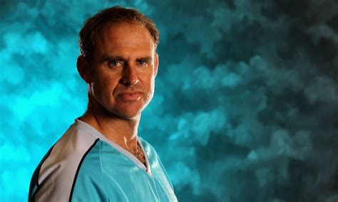 Matthew Hayden suffers spinal injuries while surfing, मैथ्यू हेडन ...
