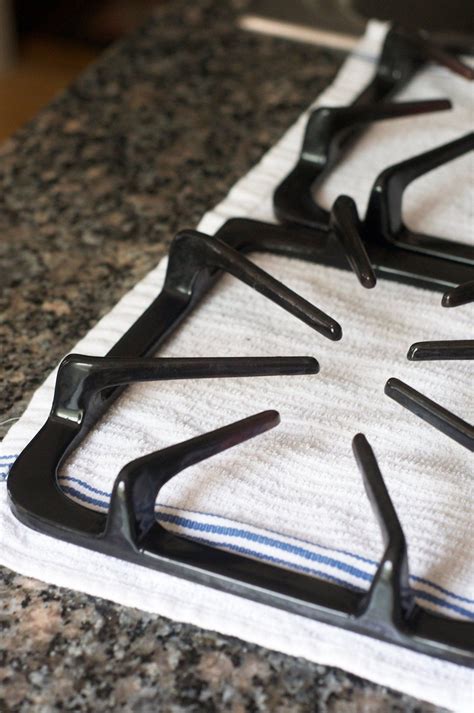 How To Clean Enameled Cast Iron Stove Grates | How to clean cast iron ...