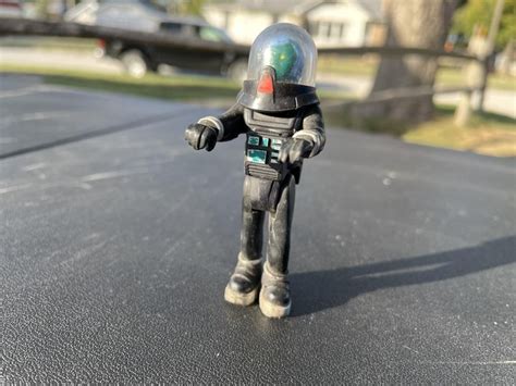 Alien Fish Action Figure 的图像结果