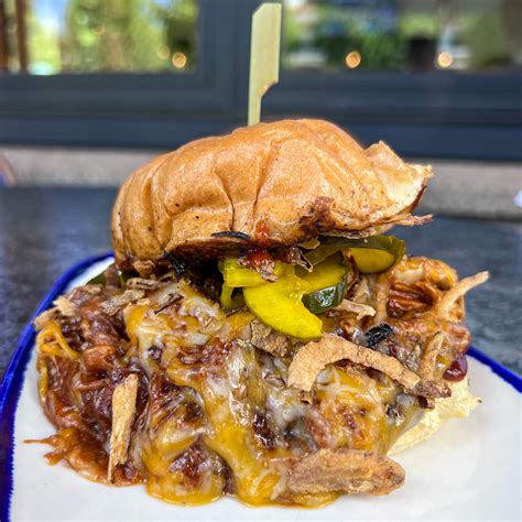 All American Burger – Mountain Burger Bend