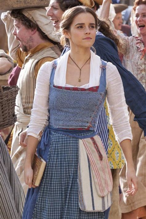 Emma Watson’s Bio, Age, Relationships, Latest Buzz, Photos & Videos