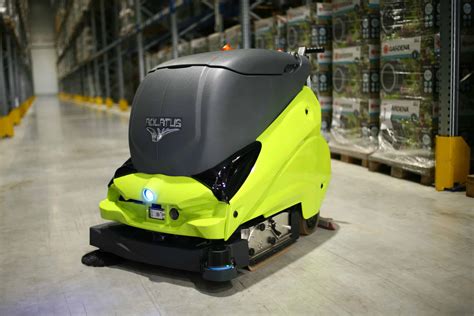 Robot Scrubber-Dryer - Adlatus CR700C Robot - To Hire Or Buy
