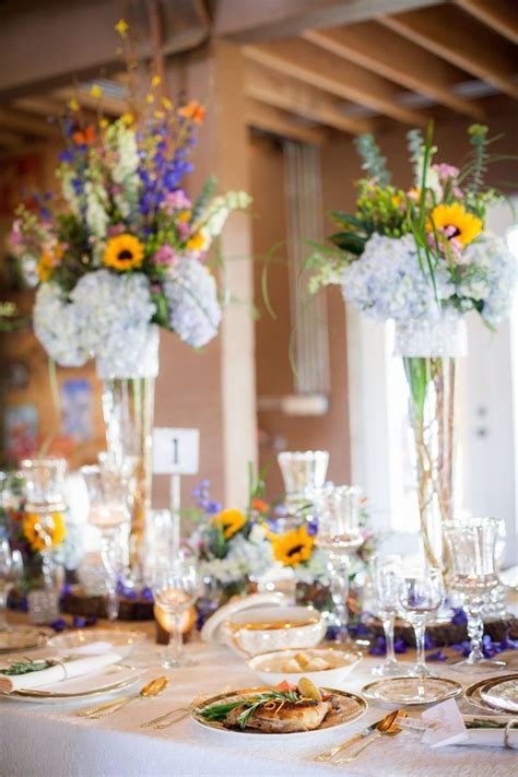 Table Setting Country Style 的图像结果