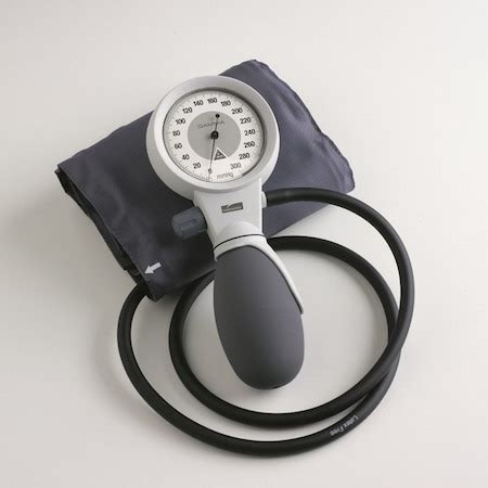 Midmark GAMMA G5 Sphygmomanometer, 1 Adult Cuff & 1 Adult Large Cuff M ...