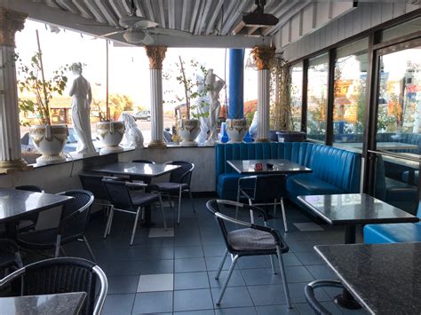 Inspirasi Mad Greek Restaurant