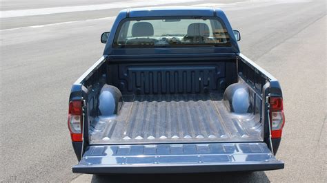 Isuzu-Dmax-2014 Exterior Car Photos - Overdrive