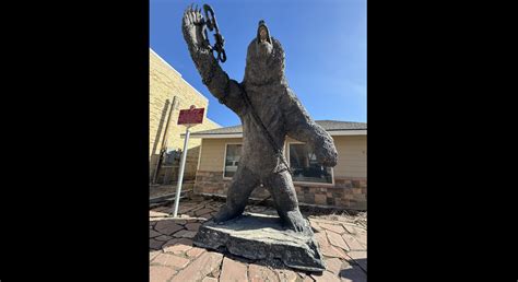 Statue of legendary grizzly Old Ephraim relocated in Montpelier ...