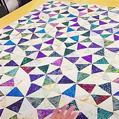 Roundabout Quilt Pattern 的图像结果