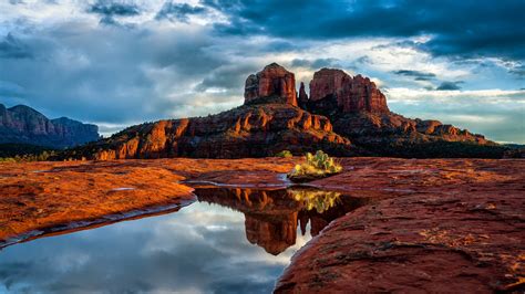 Sedona Sky Reflections: 4K Ultra HD Desert Canyon Panorama