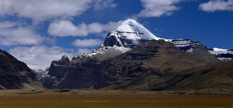 Alien Encounters At The Kailash Parvat And Kailash Mansarovar Lake