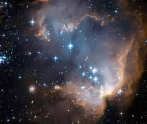 5 photos of NASA's greatest discoveries by the Hubble Telescope