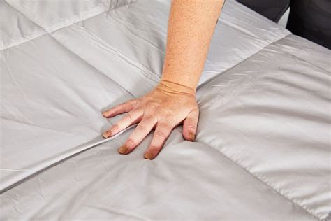 Why Does My Duvet Cover Not Match The Insert Size| Storables