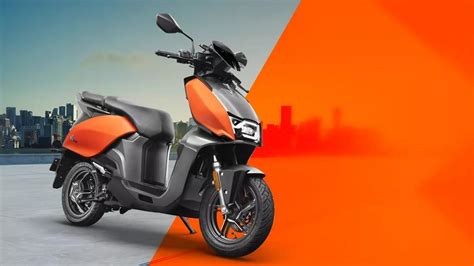 Hero Vida V1 इलेक्ट्रिक स्कूटर रेंज की कीमतों में जबरदस्त कटौती! अब बस ...