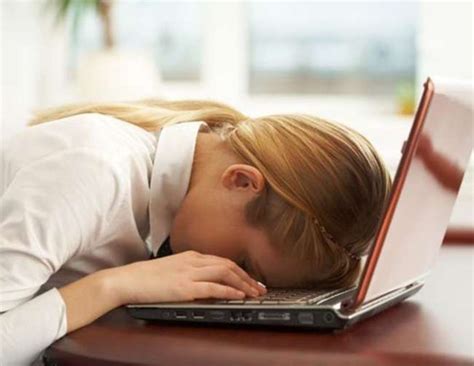 Get Rid of Tiredness With These Simple Tips - lifeberrys.com