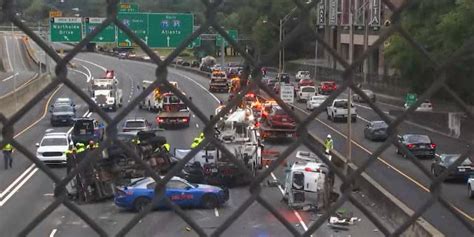 Accidente en la I-75 deja un muerto y seis heridos en Atlanta
