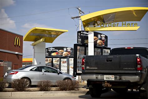 Ten McDonald's restaurants in Chicago are testing automated drive-thru ...