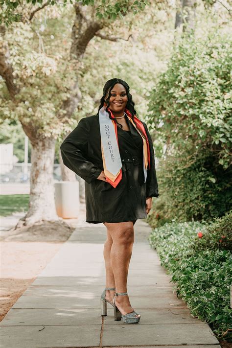 Lauren Southwestern Law School 2022 Graduation Portraits | Los Angeles ...