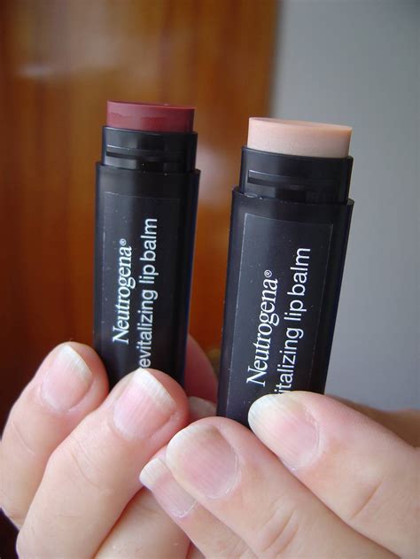 Neutrogena Healing Lip Products Review - Beauty Cooks Kisses