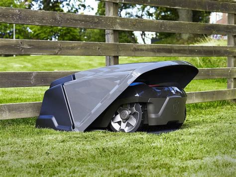 Husqvarna Automower 310   Buy Robotic Lawnmower!