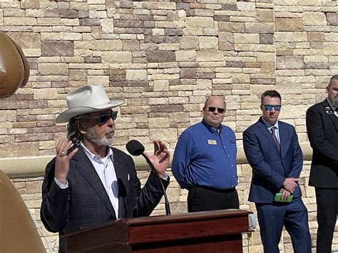 Buc-ee's founder – BizWest