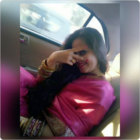 Hire Roma sharma for your business promotion | Findinfluencer.in