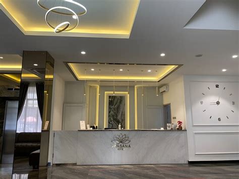 OYO 93672 SWASANA HOTEL MEDAN - Hotel Reviews, Photos, Rate Comparison ...