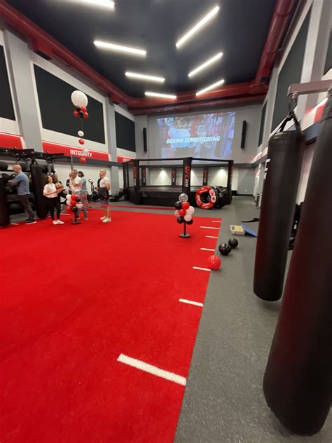 UFC GYM PITTSBURGH (MARKET SQUARE) - 236 Fifth Ave, Pittsburgh PA ...