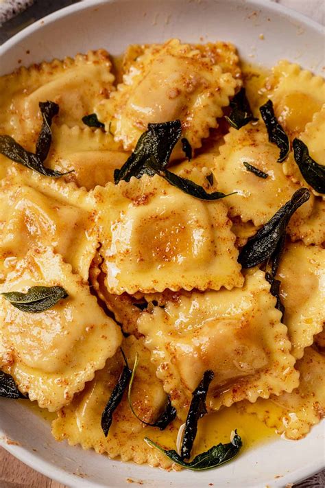 Brown Butter Sage Butternut Squash Ravioli Sauce | Recipe | Butternut ...