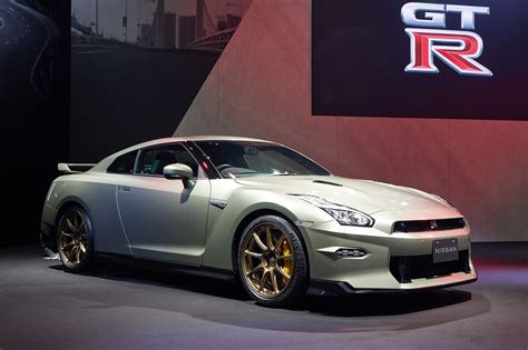 Nissan GT-R 的图像结果