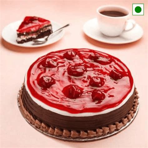 Strawberry Seduction Cake – Whipped