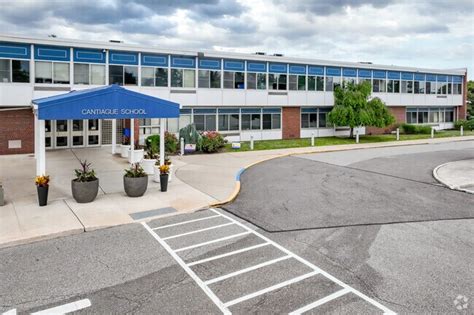 About Old Westbury | Schools, Demographics, Things to Do - Homes.com