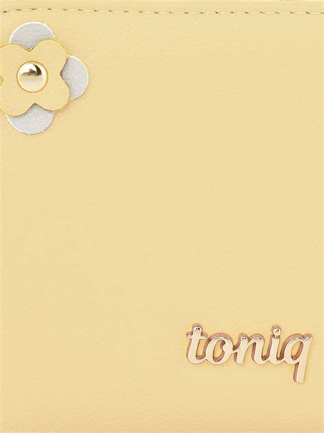 Yellow Daizy Detailed Wallet For Women