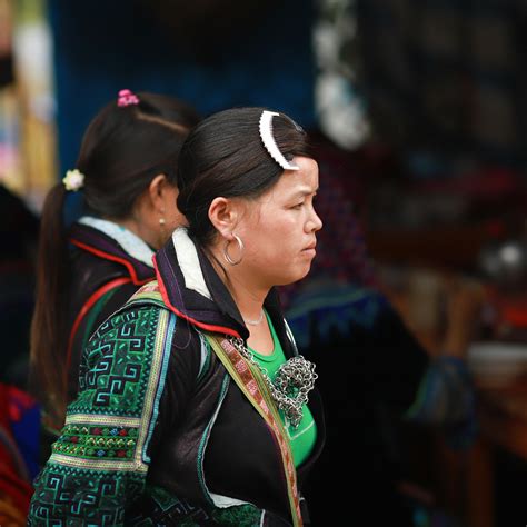 Women+Bending+Over+In+Thong+Bikini Photos, Download The BEST Free Women ...