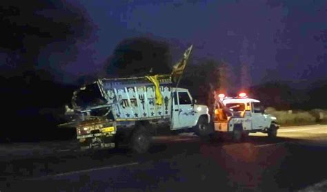 11 from UP killed as pickup van rams into truck in Rajasthan's Dausa ...