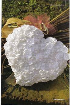cuscino cuore uncinetto cuscino portafedi cuore fiorellini 1 magiedifilo it cuscino cuore uncinetto cuscino portafedi cuore fiorellini 1 magiedifilo it