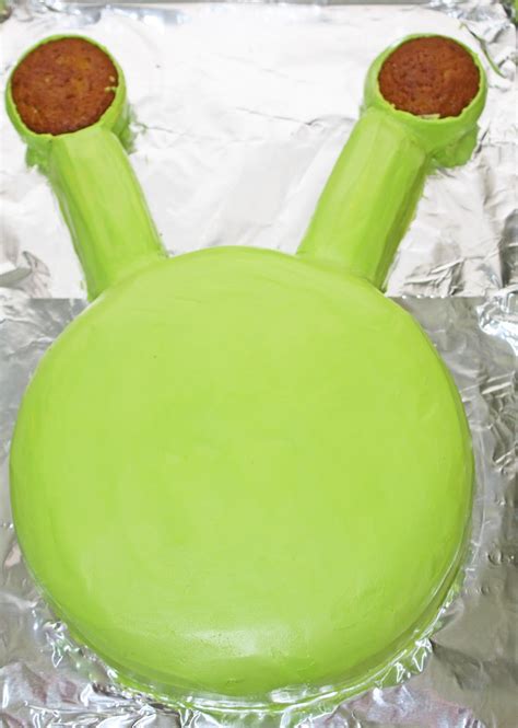 Alien Cake Cast 的图像结果