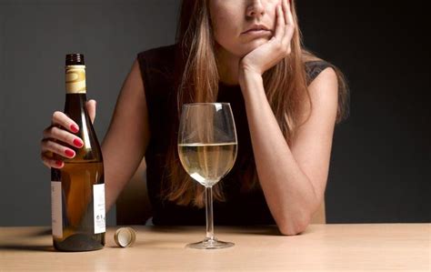 Alcohol intake significantly tied with colorectal cancer risk: Study