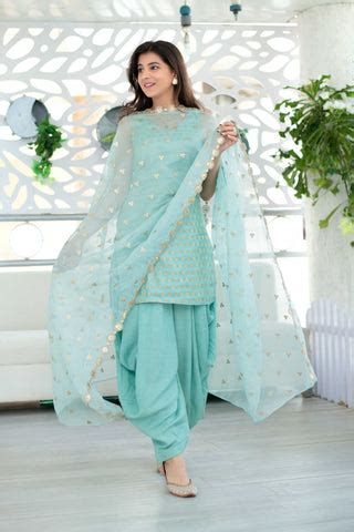 4 Modernized Indian Suit Styles Reloading Démodé Trends