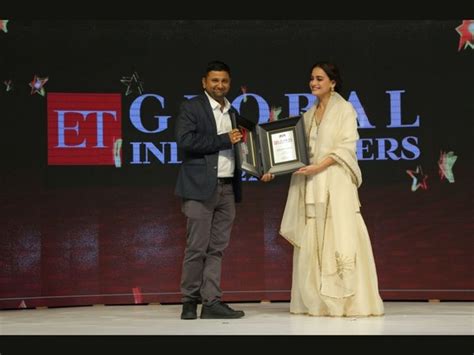 Abhishek Srivastava wins ET Global Indian Leaders Awards 2022 for ...