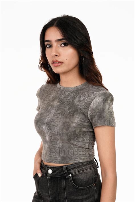 Korean Outfits for Women | Fashionable Korean Clothes – Nolabels