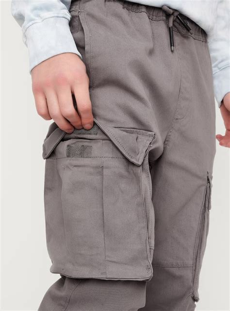 Buy Men Carrot Fit Cargo Joggers Online at just Rs. 1699.0 ...