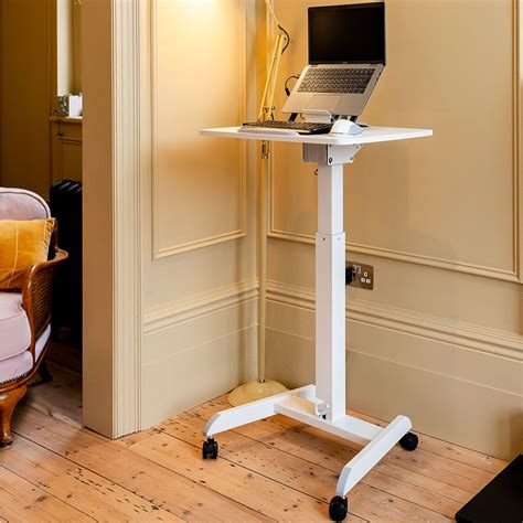 Adjustable Computer Desk 的图像结果